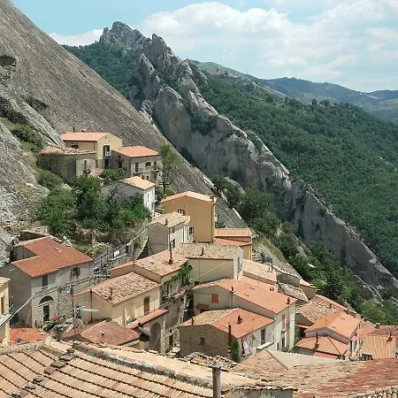 Paschiere By Keyhole Selection 펜션 카스텔메자노