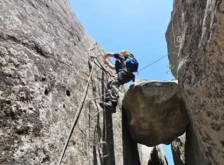 Paschiere By Keyhole Selection * 카스텔메자노