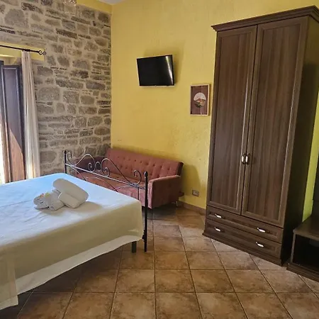 Paschiere By Keyhole Selection 펜션 카스텔메자노