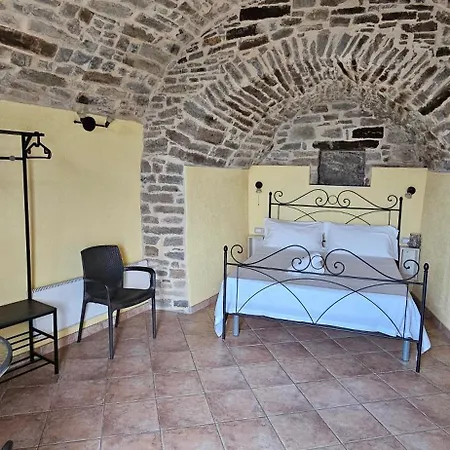 Paschiere By Keyhole Selection *