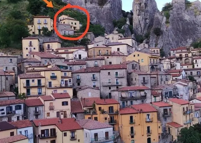 Paschiere By Keyhole Selection *